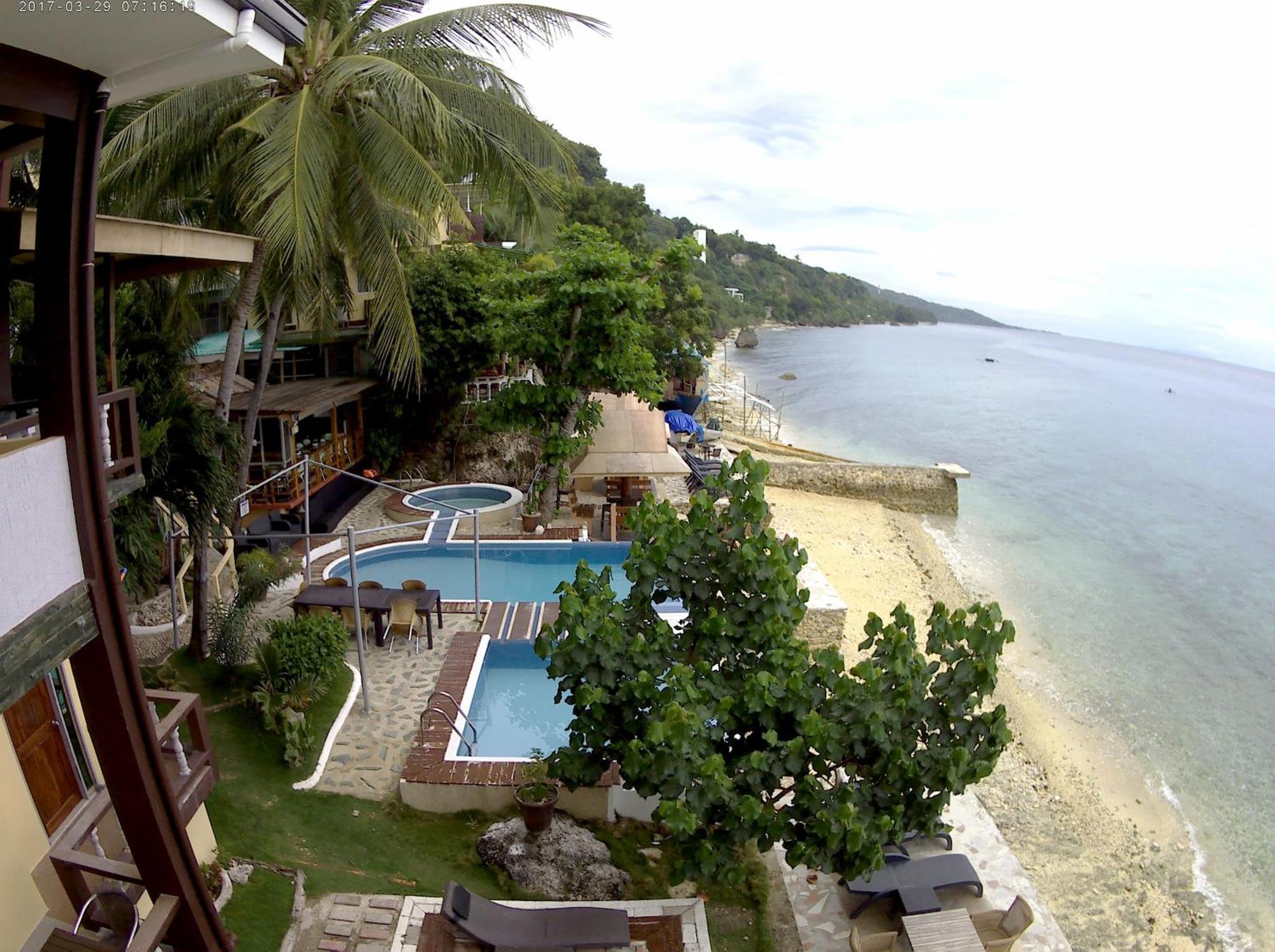 Oslob Seafari Resort Exterior photo