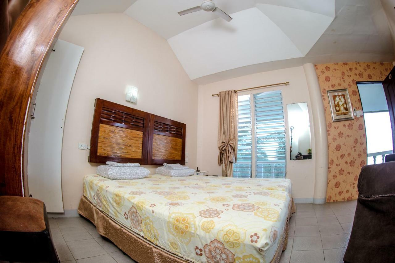Oslob Seafari Resort Exterior photo