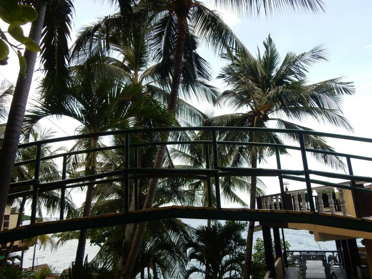 Oslob Seafari Resort Exterior photo